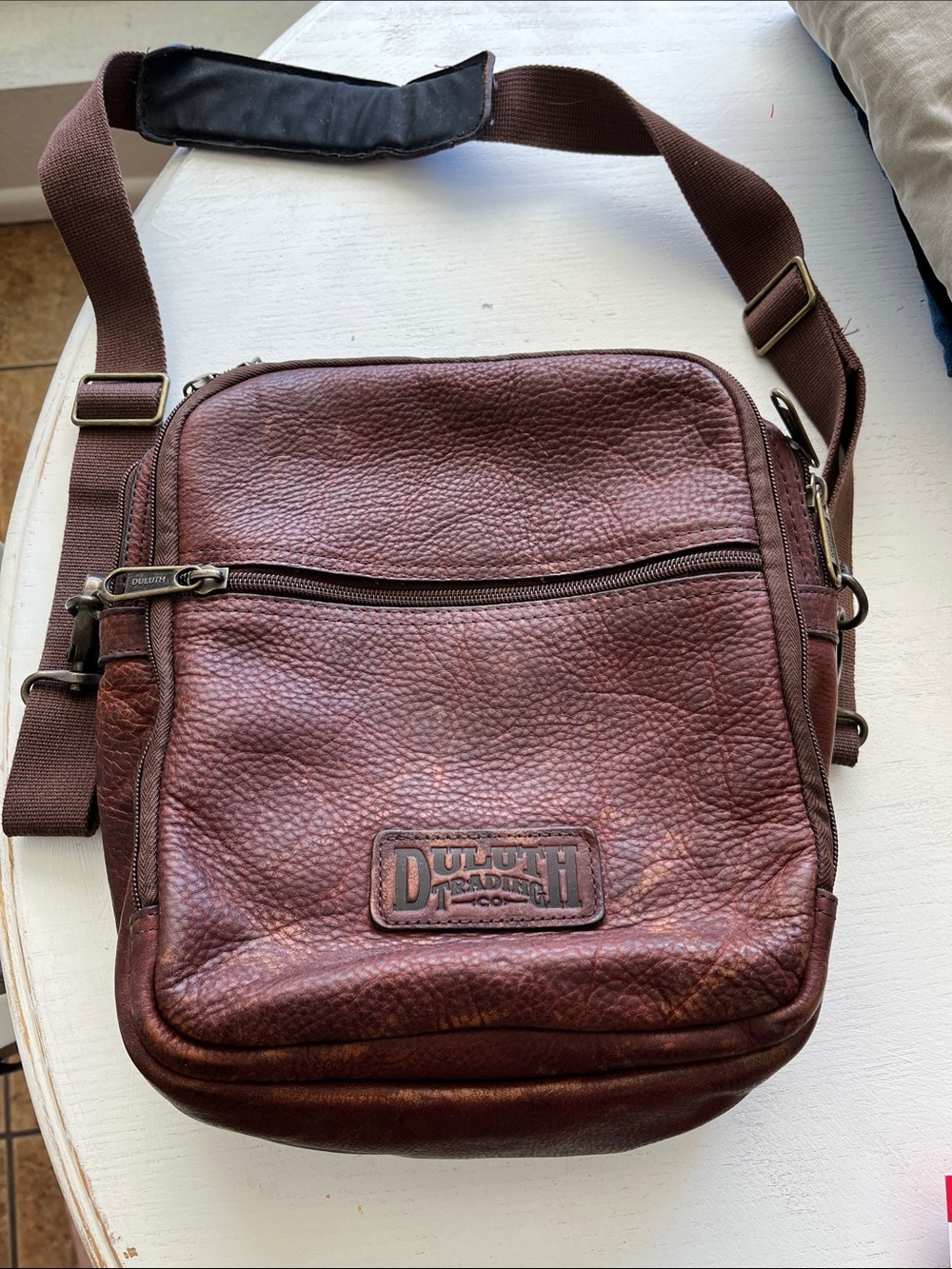 DULUTH TRADING CO. Lifetime Leather Brown Convertible Backpack Crossbody Bag
